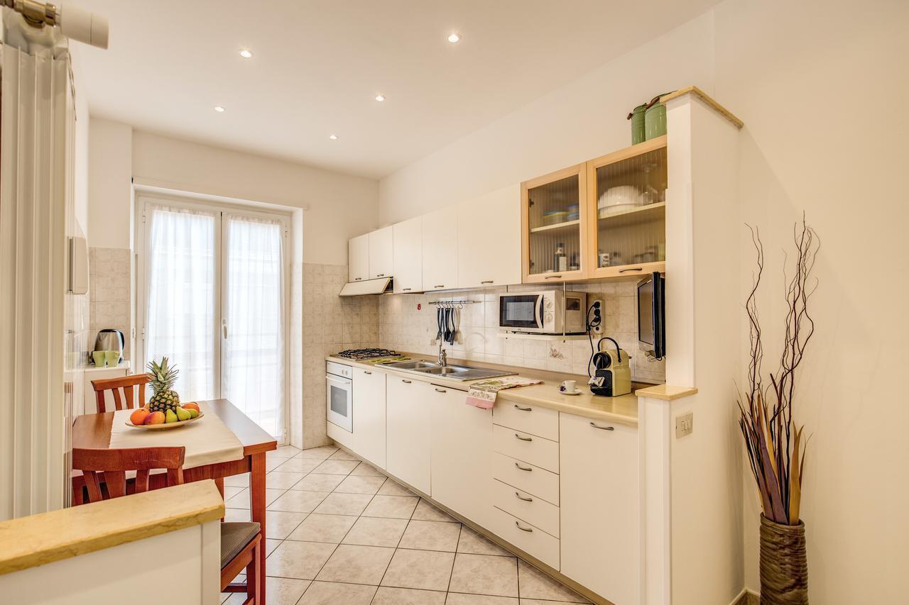Rome4Guest Ostia Apartment Bagian luar foto